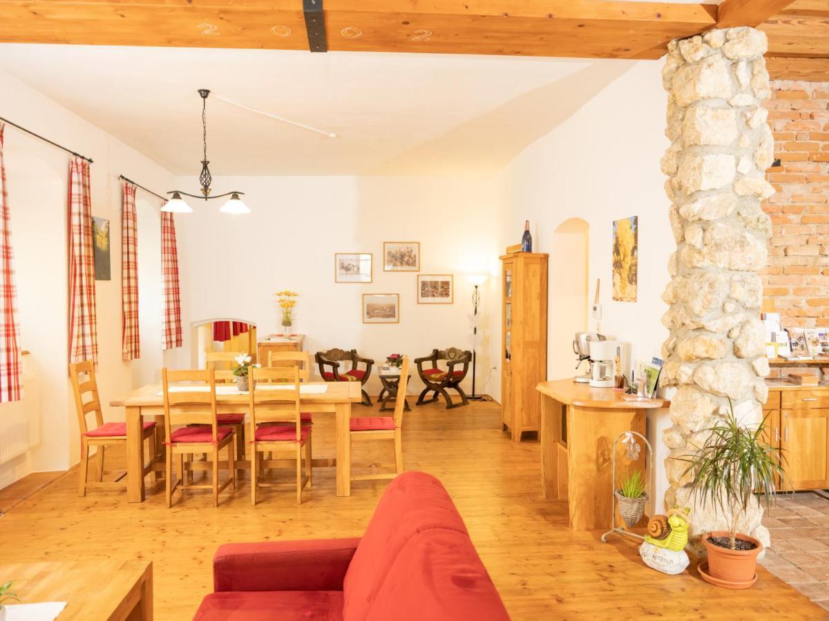 Ferienwohnung Zum Kapuziner Poysdorf Kültér fotó