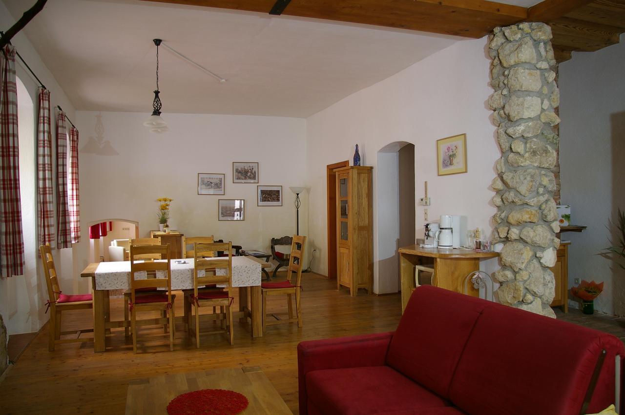 Ferienwohnung Zum Kapuziner Poysdorf Kültér fotó
